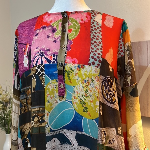 Johnny Was luxe boho style blouse  size medium see measurements - Picture 2 of 9